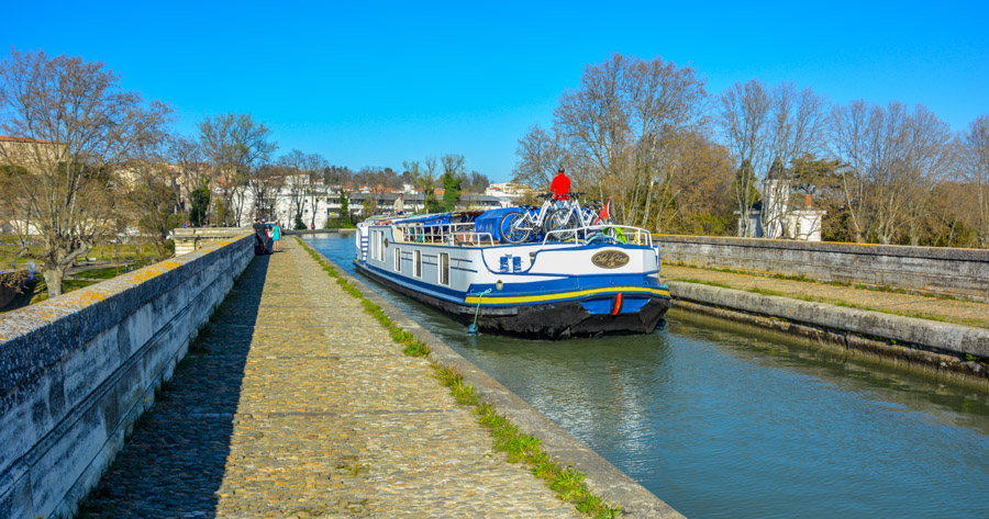 Le Pont-Canal